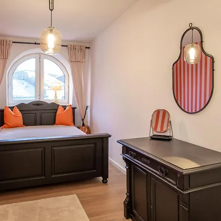 Hans & Franz Zimmervermietung *