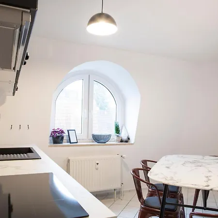 Hans & Franz Zimmervermietung *