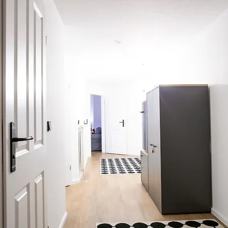 Hans & Franz Zimmervermietung 公寓