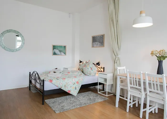 Hans & Franz Zimmervermietung *